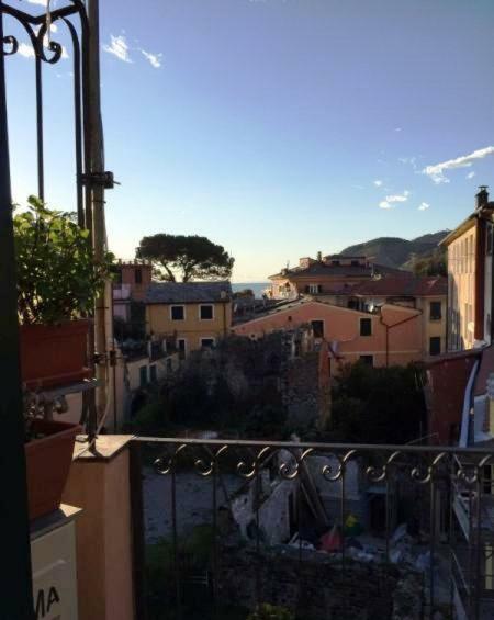 Al Castello Apartment Levanto Exterior photo